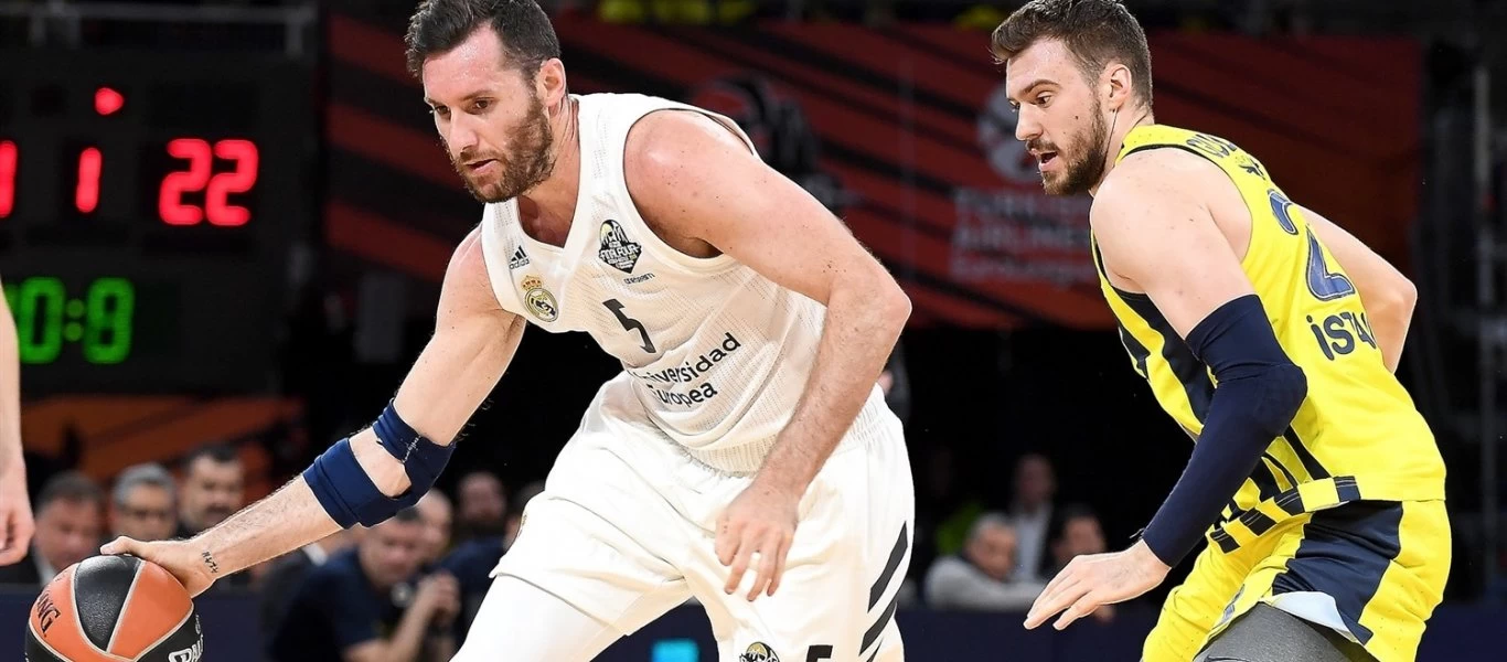 Παίκτης της Ρεάλ αποκάλυψε: «Το χειρότερο πράγματα στην καραντίνα ήταν... το TikTok της γυναίκας μου»